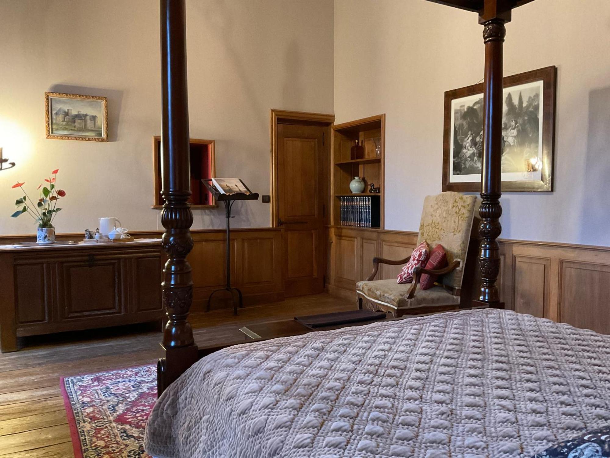 Bed and Breakfast Le Logis D'Equilly Экстерьер фото