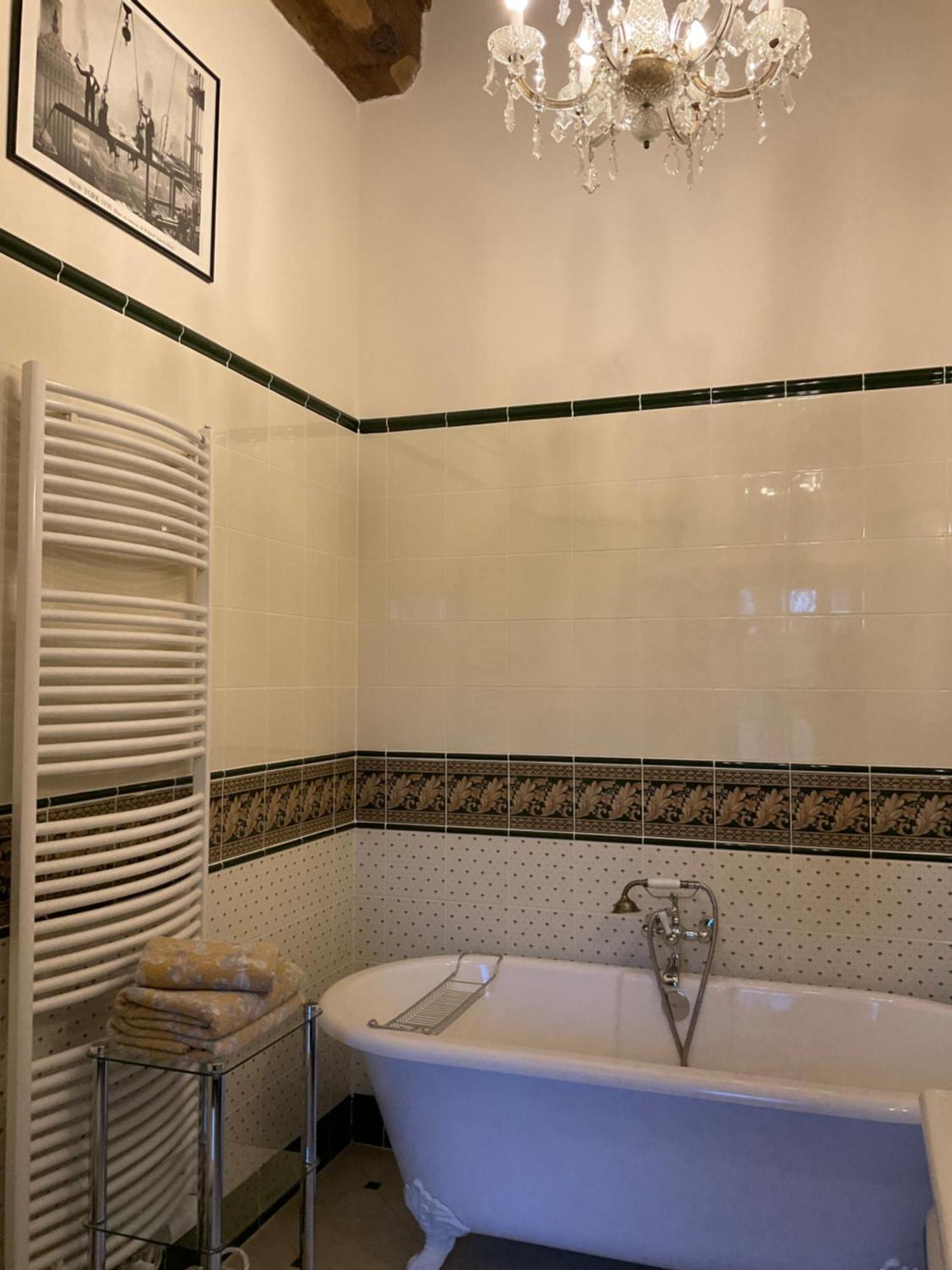 Bed and Breakfast Le Logis D'Equilly Экстерьер фото